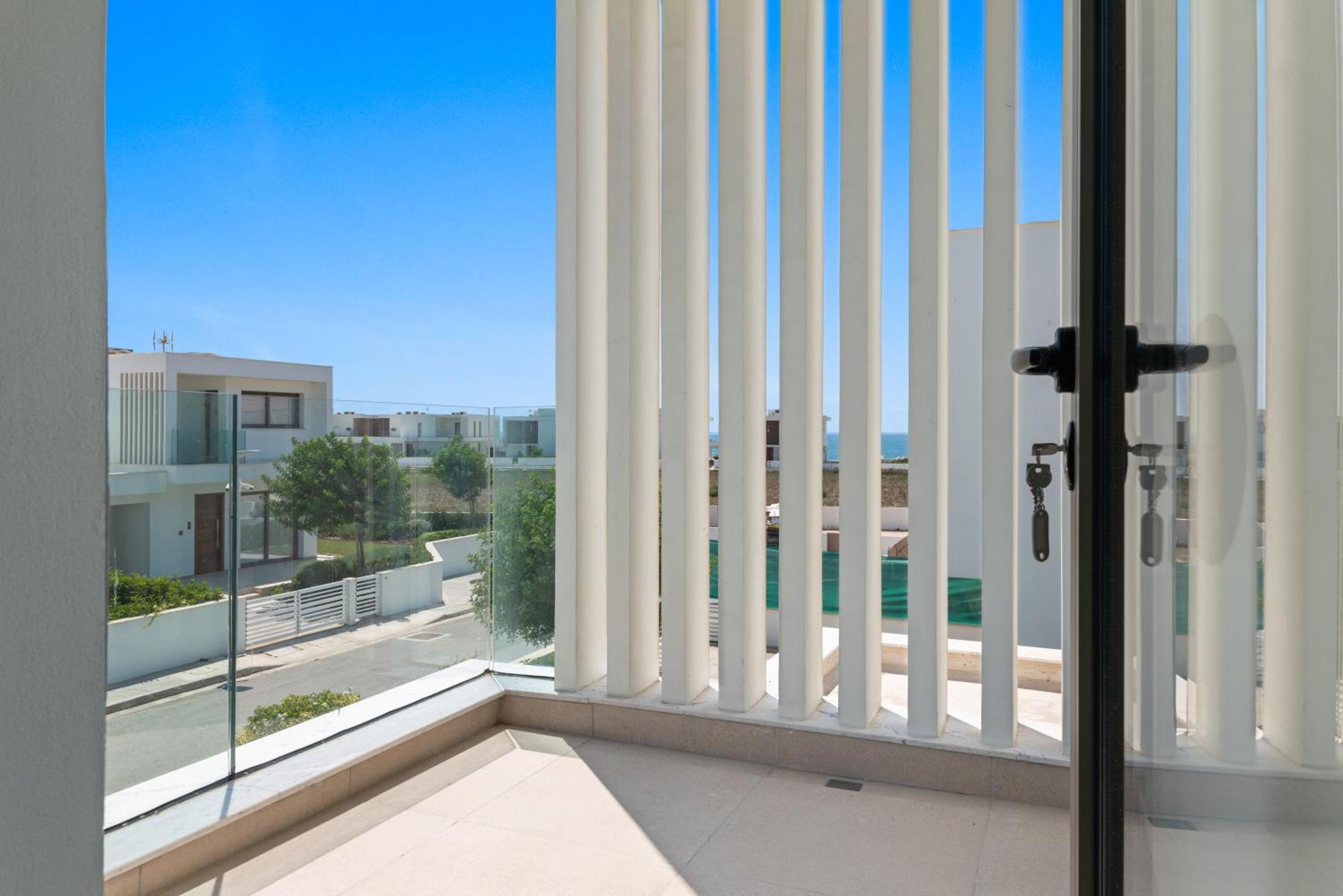 Serenity Waves Villa 17 Larnaca Extérieur photo